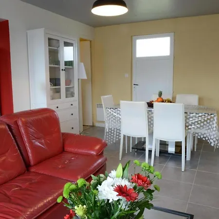 בית נופש Maison Conviviale A Avec Jardin